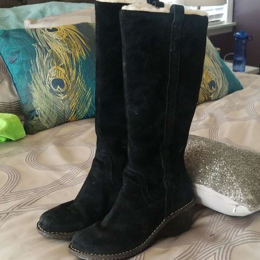 UGG platform boots